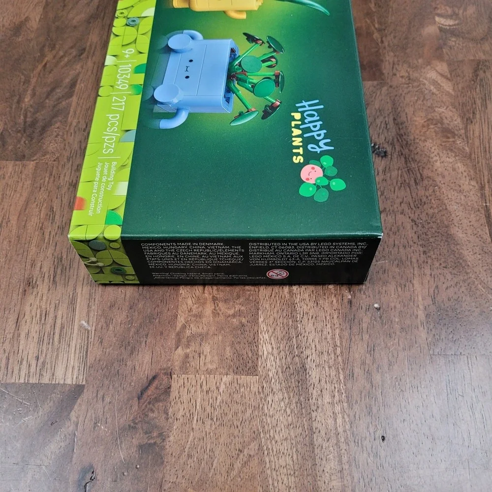 LEGO Botanicals Happy Plants Building Toy Set #10349 NIB Sealed